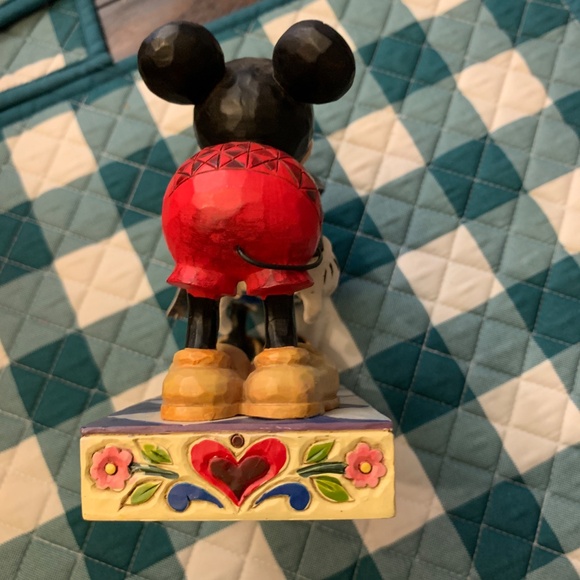 Disney Traditions Mickey & Minnie "Smooch for my Sweetie" - Picture 8 of 10